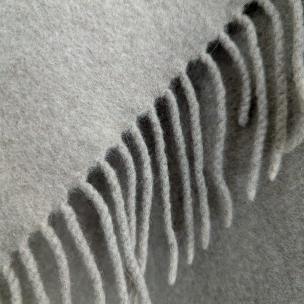 Pure Cashmere 100% Cashmere Beige Blanket Wrap - Picture 7 of 13